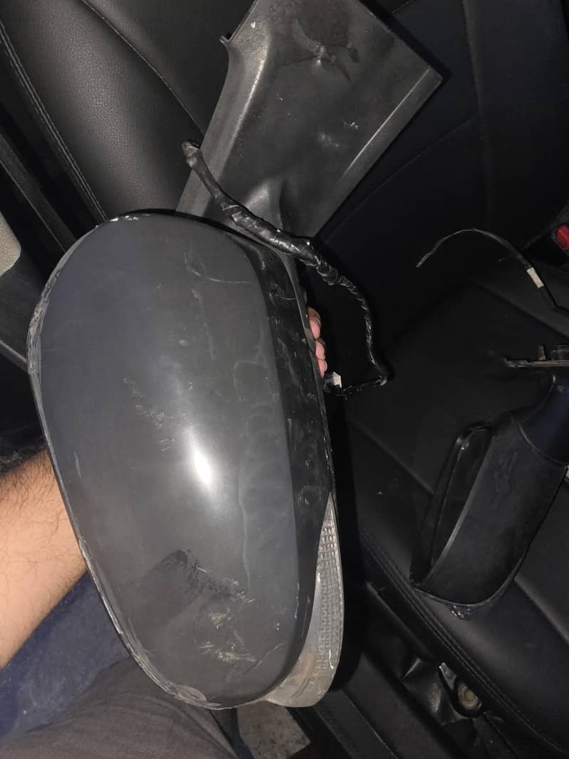 Vitz Side Mirrors 8