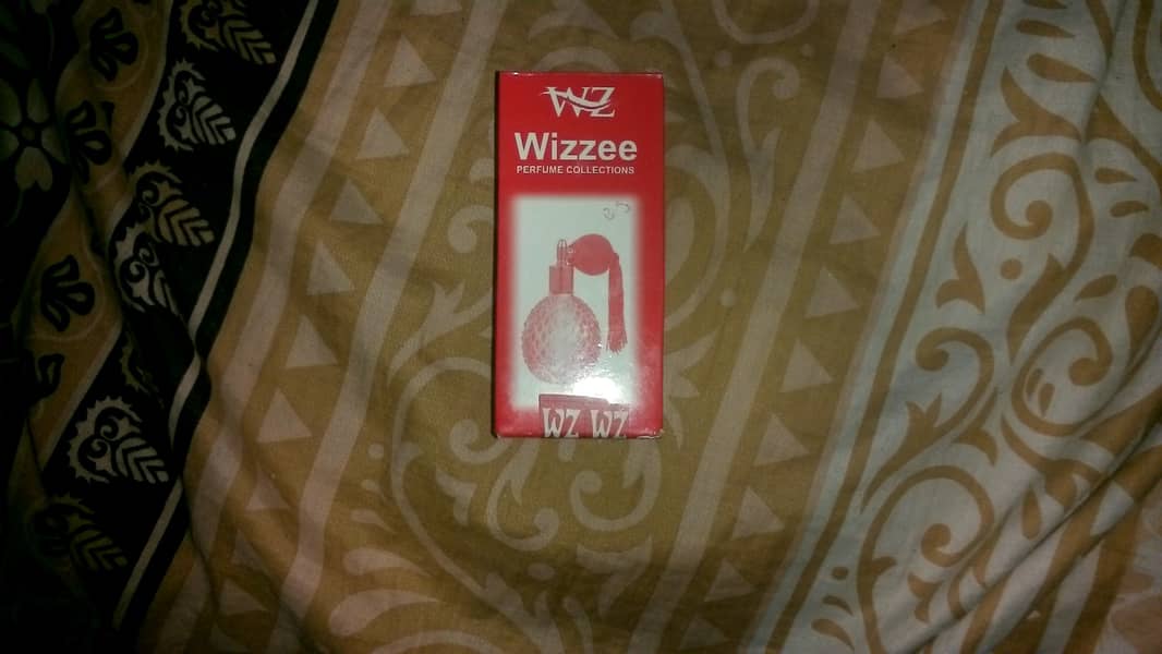 Wizzee Perfume 0