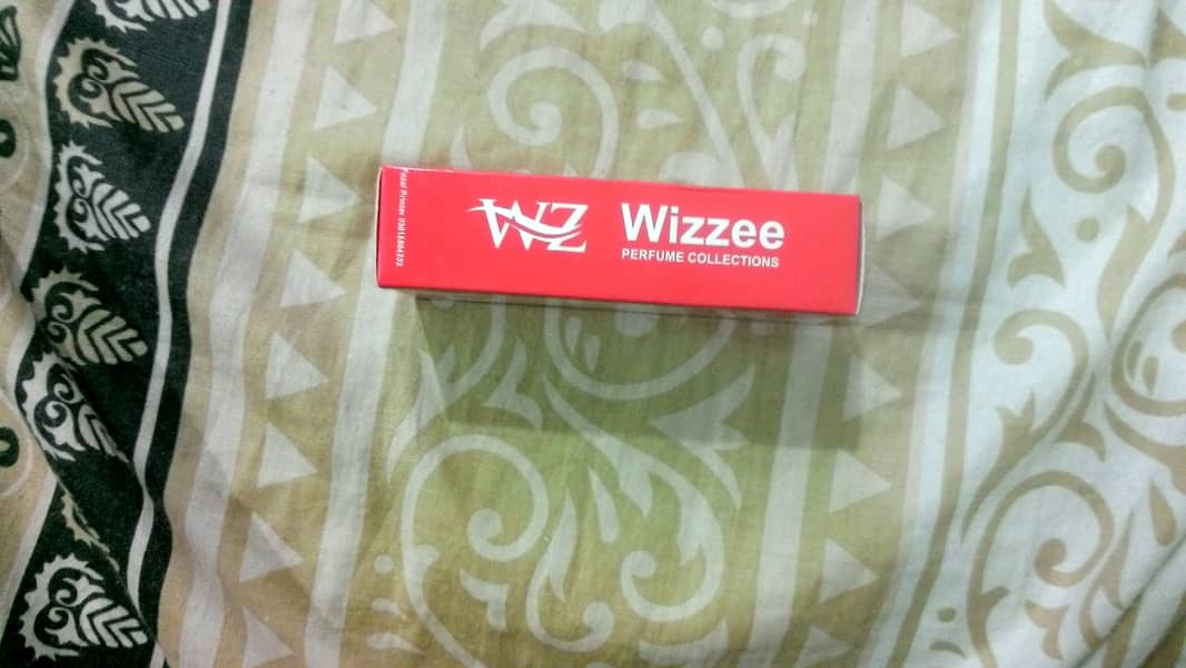 Wizzee Perfume 2