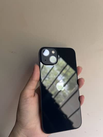 Apple iPhone 13