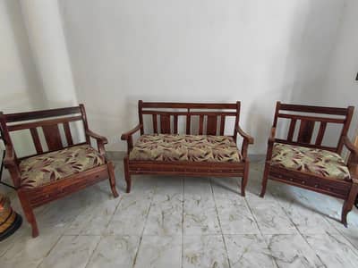 Double seater sofa and single seat sofas. Total seating space, for 4