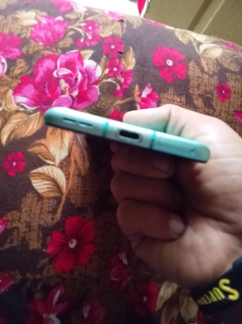 One Plus 8T 7
