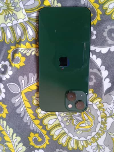 Apple iPhone 13