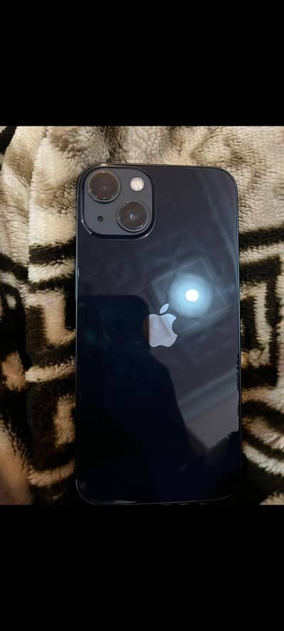 Apple iPhone 13