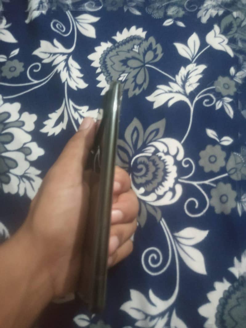 Google Pixel 6 4
