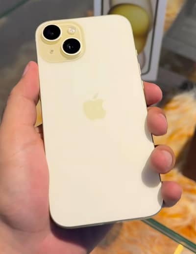 Apple iPhone 15