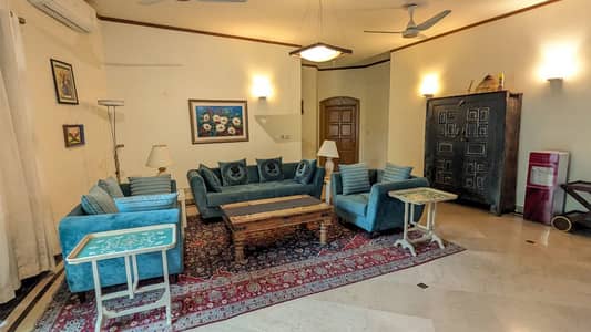 FOR RENT Luxury Furnished 6 Bedrooms Double Storey House in F_7/1