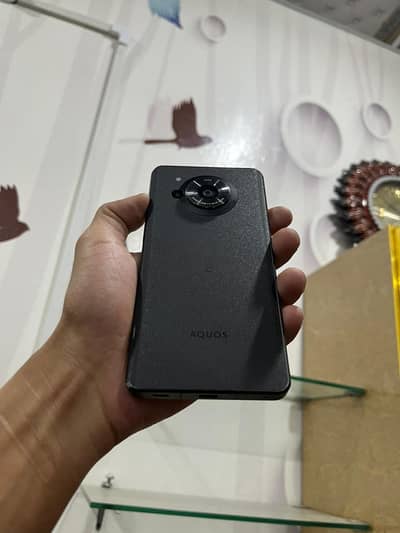 Sharp Aquos Sense7