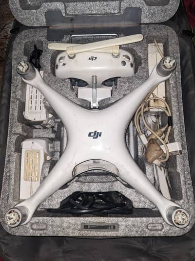 DJI Phantom 4