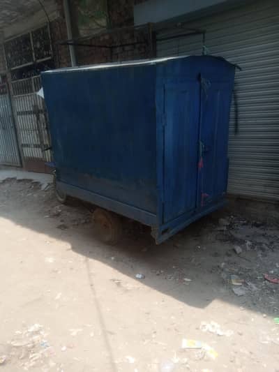 united rickshaw  100cc  used  cabin rickshaw