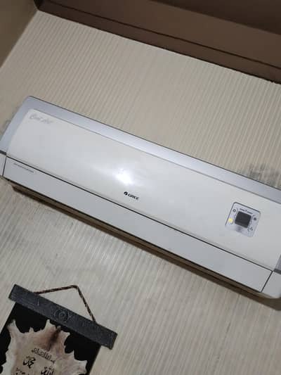 Gree 1 Ton AC   Non Inverter