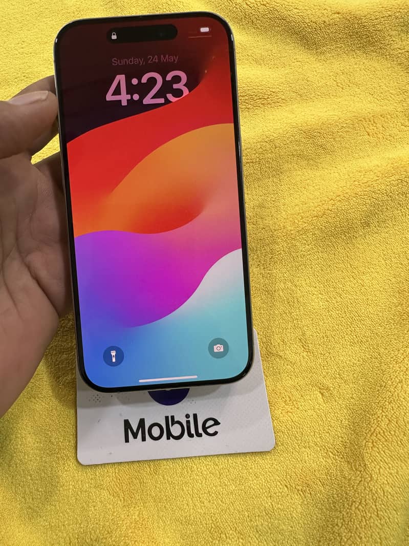 iPhone 15 pro 2