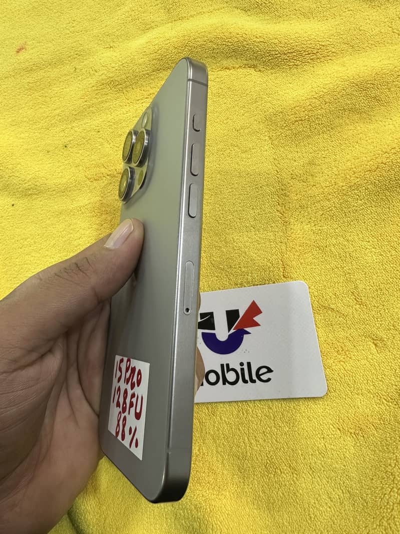 iPhone 15 pro 5