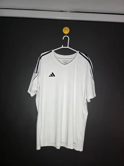 100% original adidas, nike, puma, lululemon t shirts available