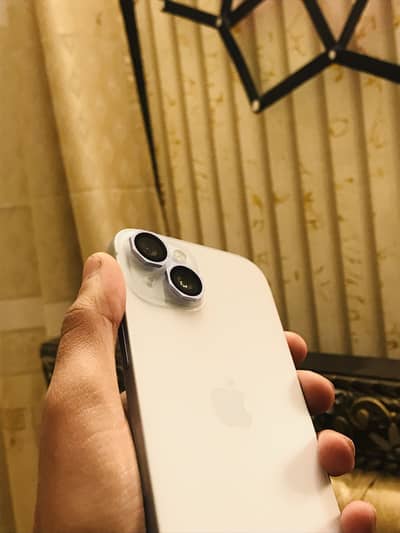 Apple iPhone 15