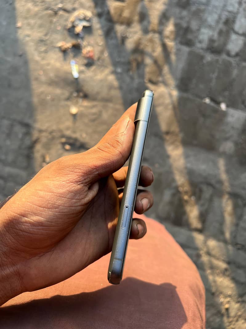 Google Pixel 8 5