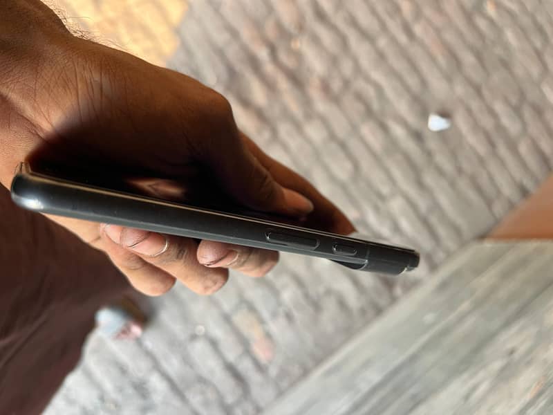 Google Pixel 8 7