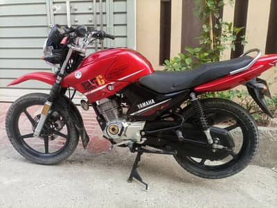 Yamaha YBR G 125