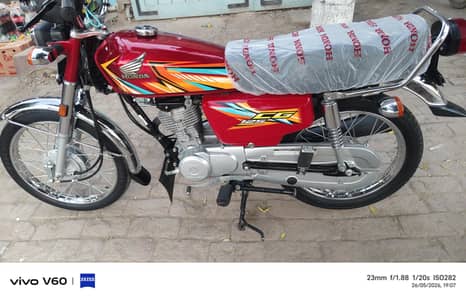 Honda CG 125 2025/26 model Red