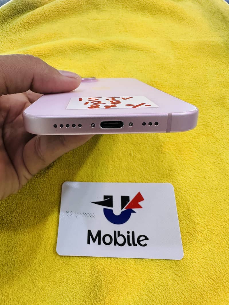 iPhone 15 2