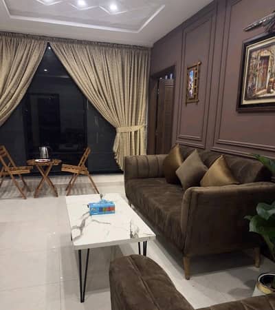 Flat In Bahria Town - Sector C Sized 450 Square Feet Is Available