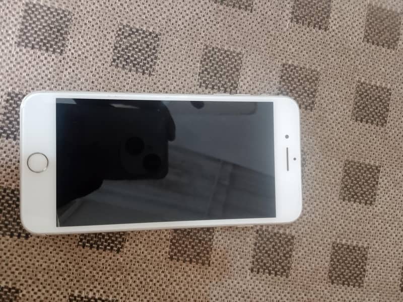 Apple iPhone 7 Plus 6
