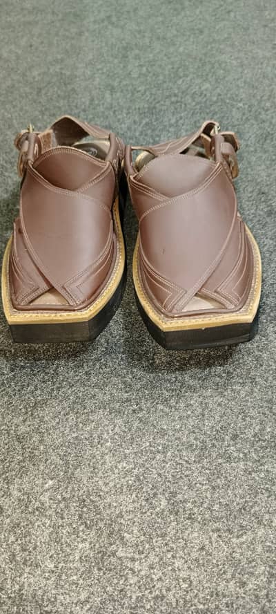 Shoes (Used) Ladir Brand: Size is 8                    Price : 5000