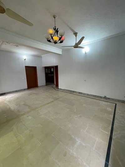1 Kanal Upper Portion For Rent