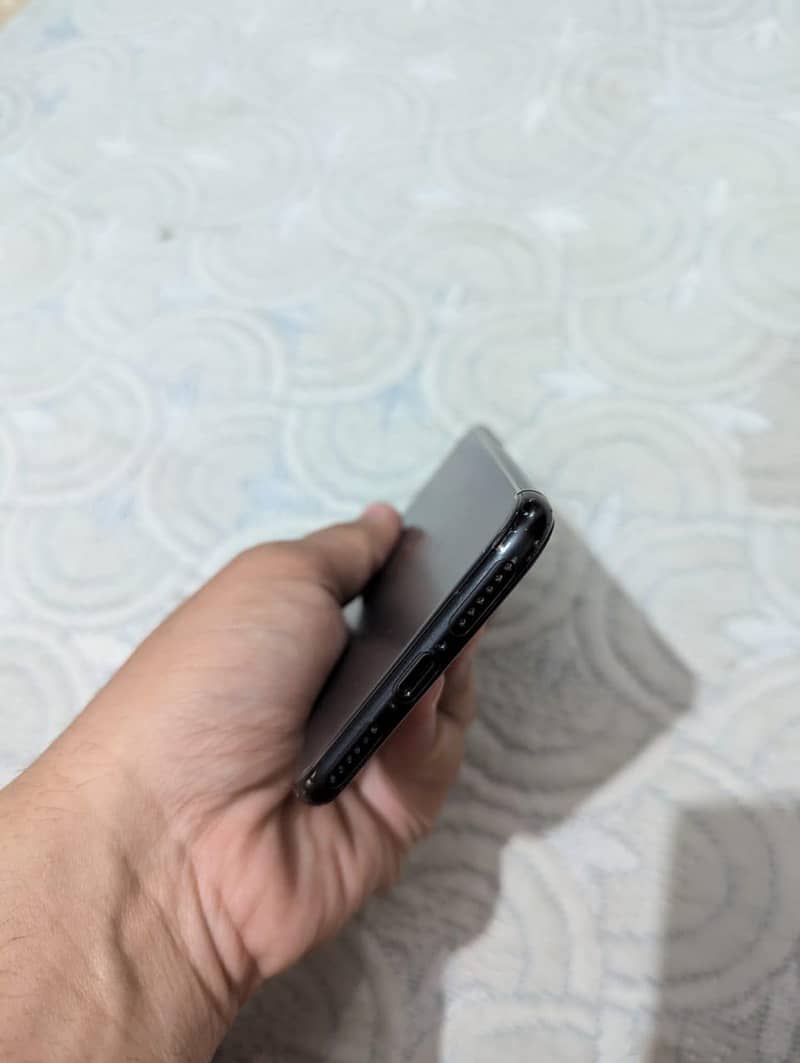 Apple iPhone SE 4