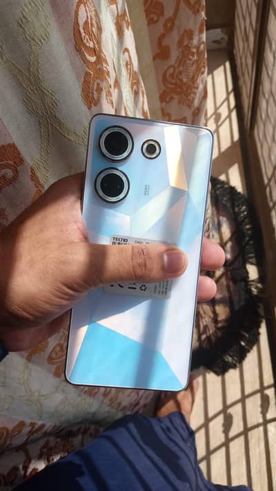 Tecno CAMON 20