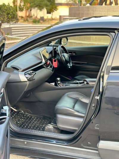 Toyota C-HR Model 2019 Import 2024