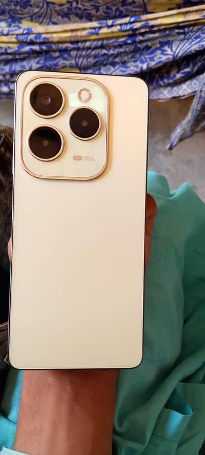 Infinix Hot 40