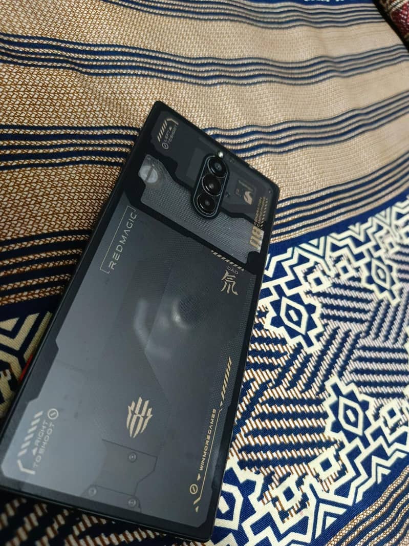 Redmagic 8s Pro Ghost edition 5
