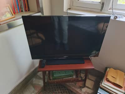 Sony LCD Tv  32bx350