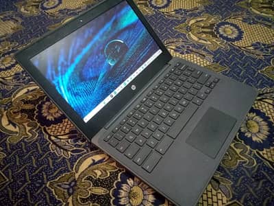 Chrome book not used In ne condition