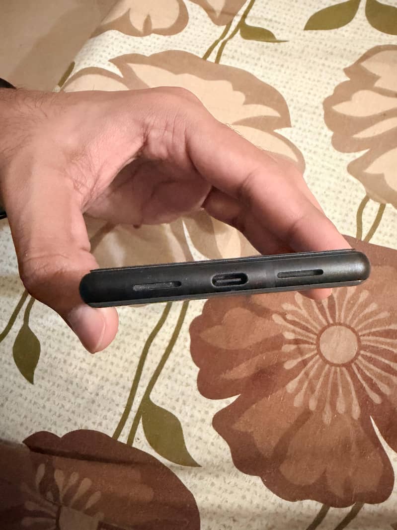 Google Pixel 6 5