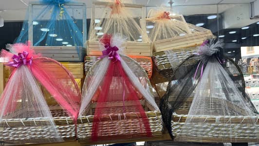 Gift Decoration Basket / Gift Basket