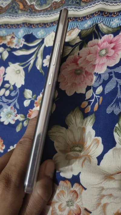 vivo v21