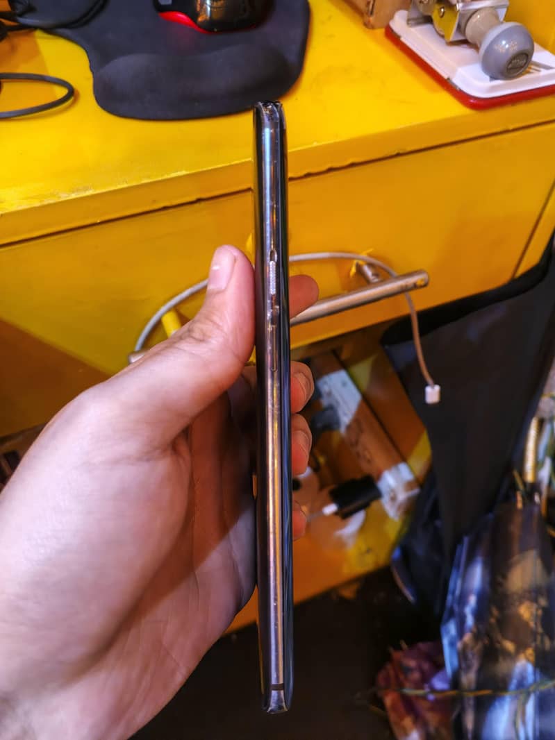 One Plus 7 Pro 4
