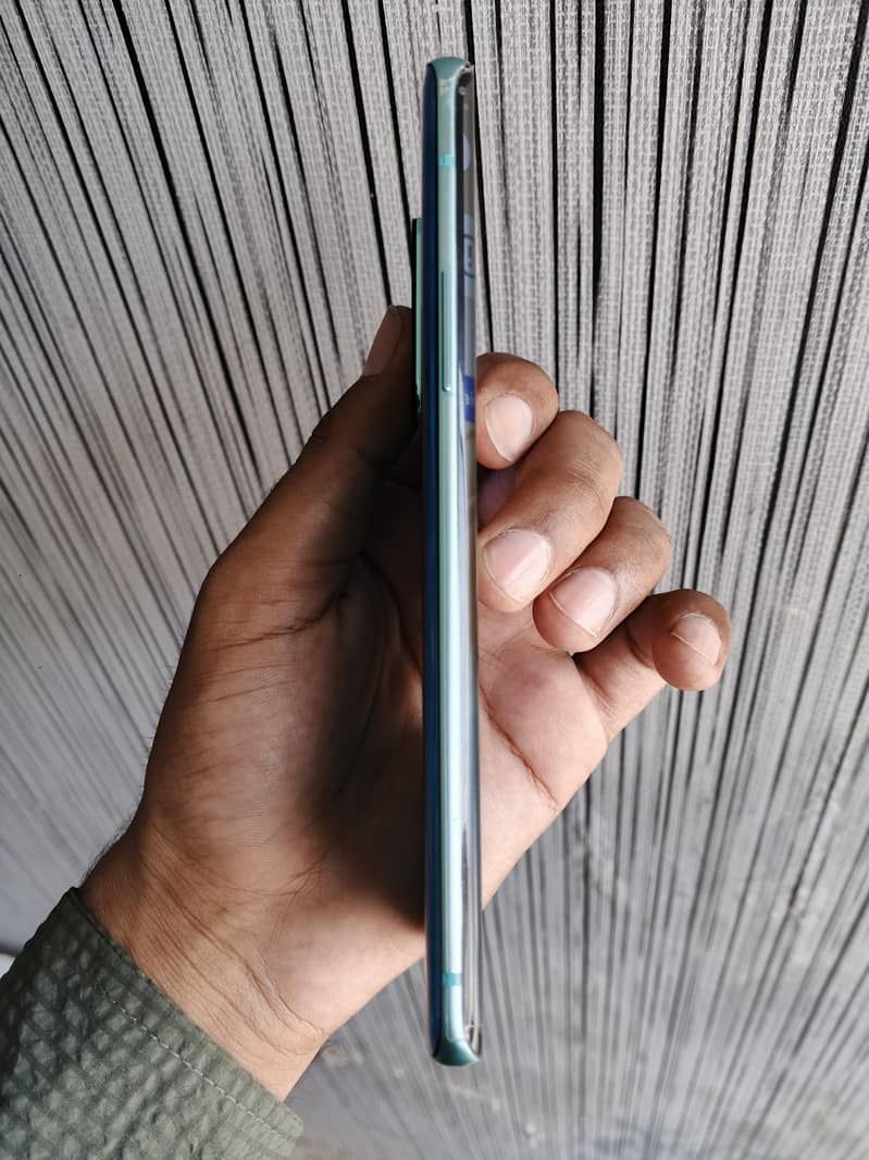 one plus 8 pro 1