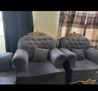 new sofa set just 1 month used