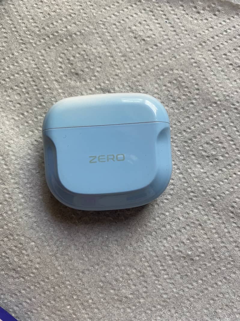 Zero earbuds. 0