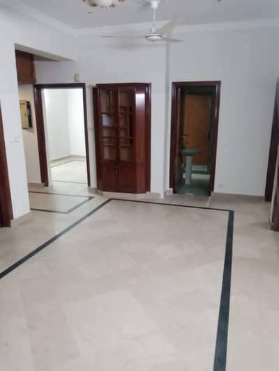 G-11/3 FGEHA C-Type First Floor Flat For Rent