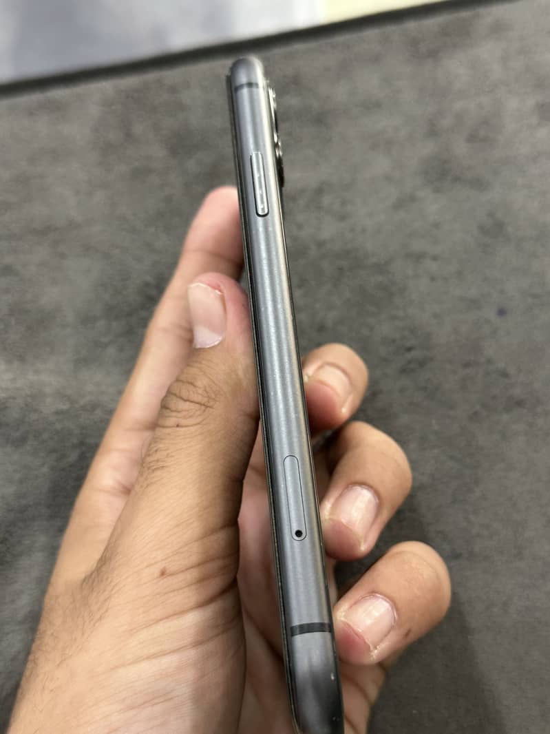 Apple iPhone 11 1