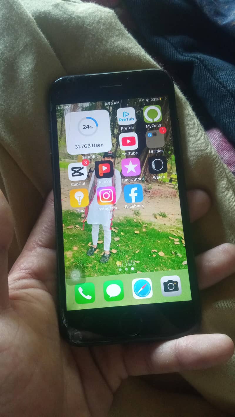 iPhone 7 3
