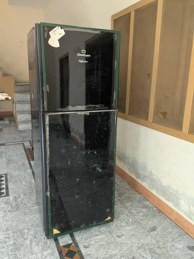 Dawlance Glass Door Refrigerator Model 9175 (Need Gas Refill)