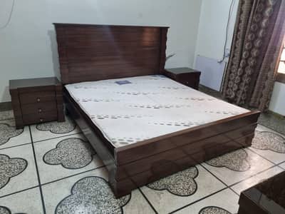 king size bed full set, price can be negotiated