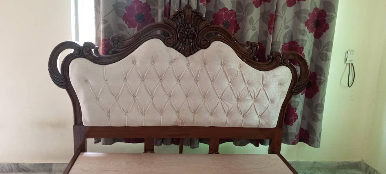 king bed 1