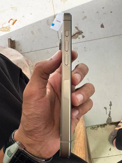 iPhone 15 Pro jv 128gb