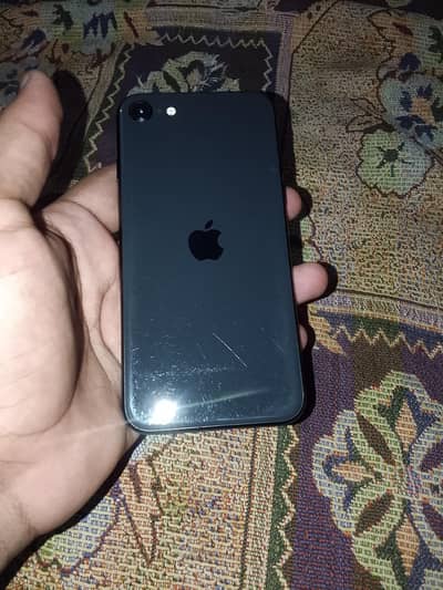 Apple iPhone SE